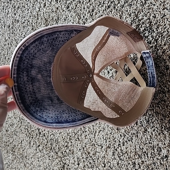 C.C high ponytail hat - Picture 3 of 4